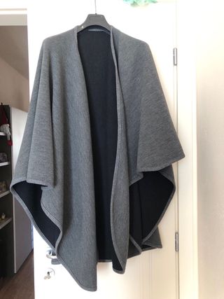 Mantella grigia taglia unica