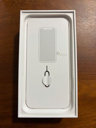 iPhone 11 64GB - Pack Completo (Excelente Estado)