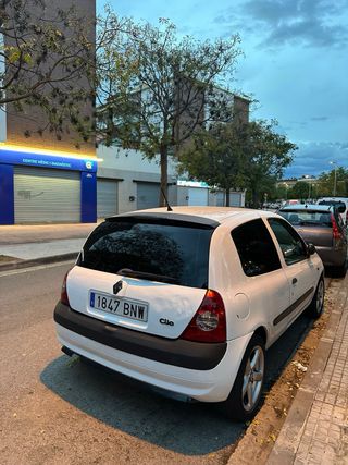 Renault Clio 2001