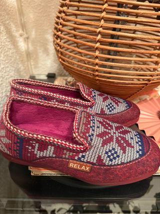 Zapatillas de estar en casa estampadas mujer