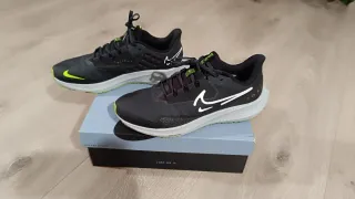 Zapatilla Nike Air Zoom Pegasus Shield impermeable