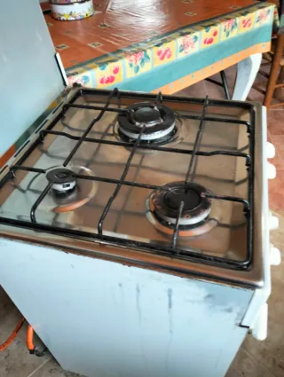 Cocina de gas 3 fuegos