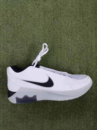 Nike Lebron Witness IX