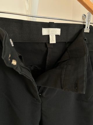 Pantalones negros elegantes