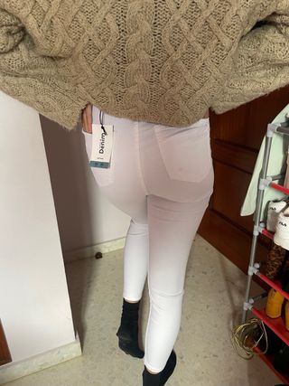 Vaqueros blancos ajustados