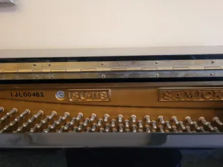 Piano Vertical Samick SU-118