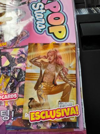 Kpop Stars: 1 Album + 1 Photocard Dorata