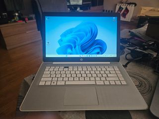 Portatile HP Stream 14 Argento