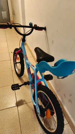 Bicicleta infantil Btwin con extras