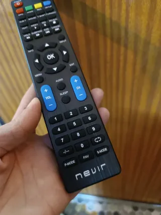 Mando Nevir TV original negro remote control