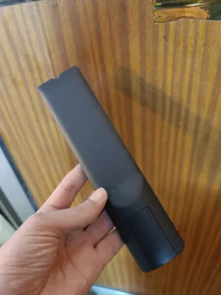 Mando Nevir TV original negro remote control