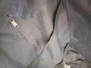 Maleta de cabina con estampado floral