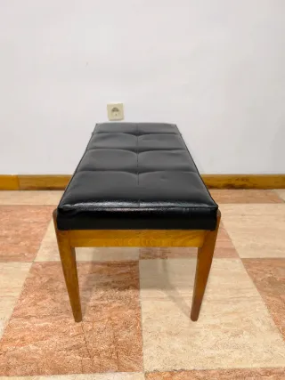 Taburete o descalzadora Mid Century