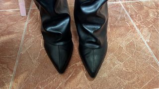 Botas de tacón altas negras pantalón