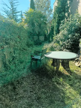 Se ofrece jardinero.con  25años de experiencia.