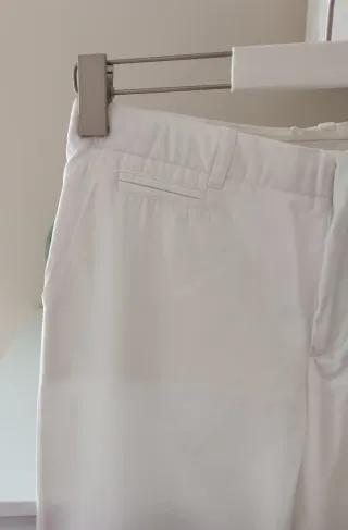 Pantalón blanco Mango