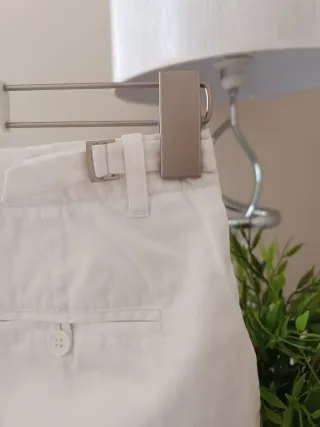 Pantalón blanco Mango