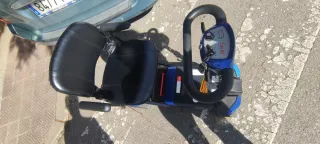 Silla plegable eléctrica azul para exterior scoote