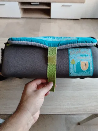 Trona portátil para bebé con diseño de elefantes