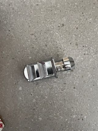 Cerradura persiana local