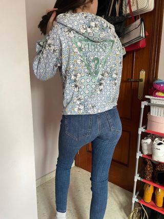 Sudadera Guess floral multicolor