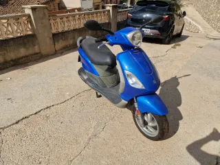 Piaggio Fly 125 azul 2009