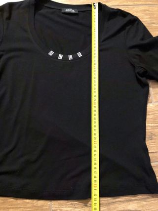 Gonna con maglie nere