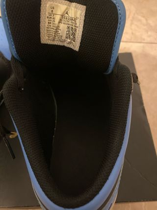 Jordan 1 Mid Black University Blue