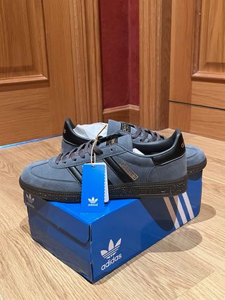 Zapatillas Adidas Spezial Grises y Negras
