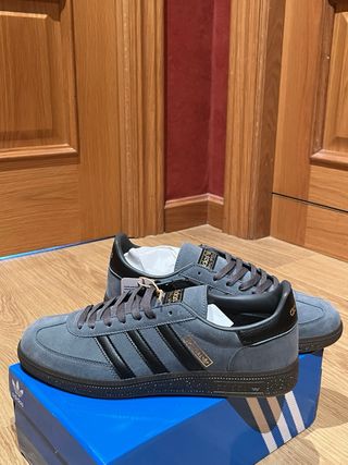 Zapatillas Adidas Spezial Grises y Negras