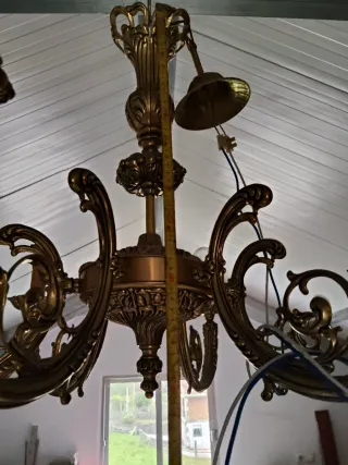 Lámpara de techo antigua 6 brazos dorada