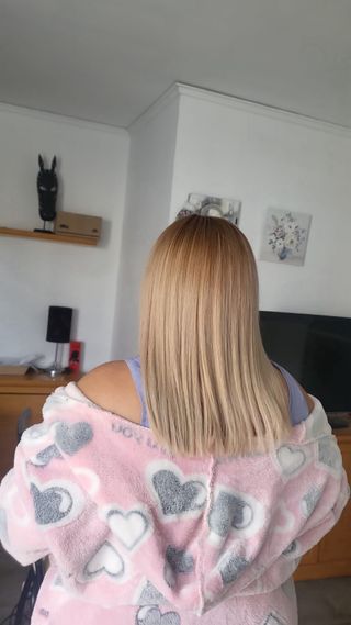 Uñas A DOMICILOO estilista A DOMICILIO