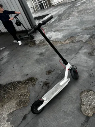 Patinete Eléctrico Blanco