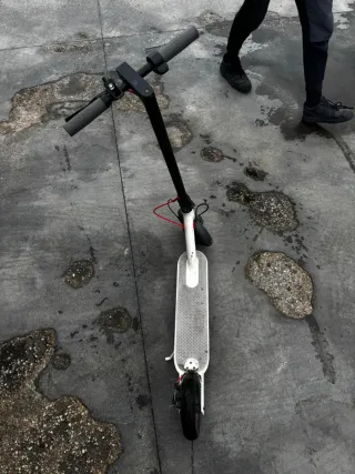 Patinete Eléctrico Blanco
