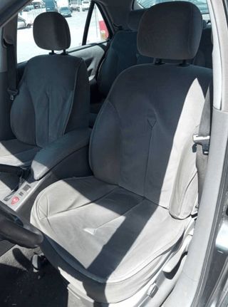 Renault 7701048931 faro derecho laguna ii 20111717