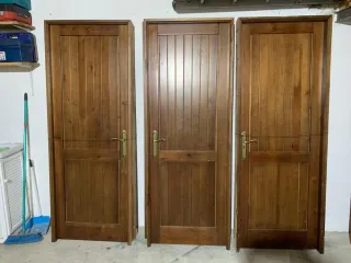 Lote de puertas de madera maciza rustica