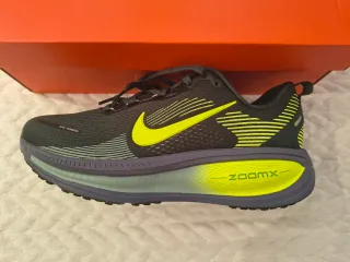 Nike Vomero 18 Talla 43