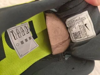 Nike Vomero 18 Talla 43