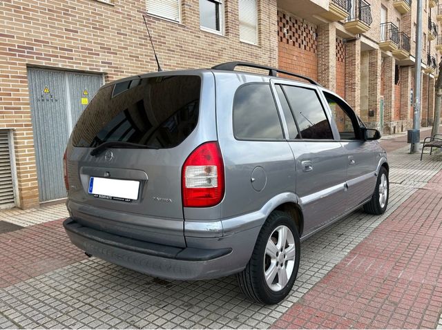 Opel Zafira 2005