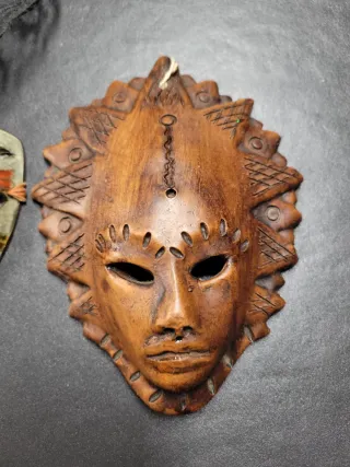 4 Máscaras Decorativas Colección