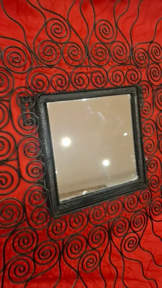 Espelho com Design Singular