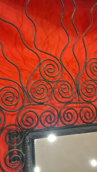 Espelho com Design Singular