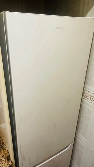 Nevera Cecotec Blanca 176cm