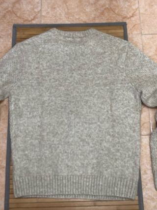 Jersey de punto trenzado beige