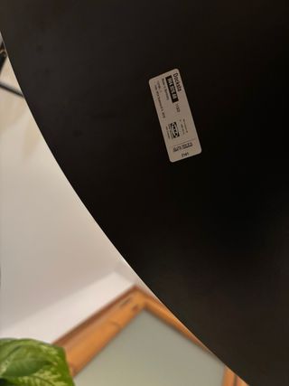 Mesa redonda Ikea Docksta negra