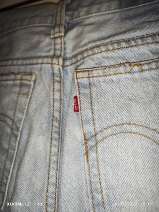 Vaqueros mujer con rosas bordadas