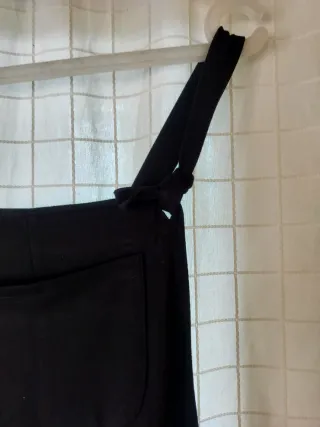 Mono premamá negro cómodo