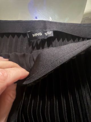 Falda plisada negra Mango talla Xs