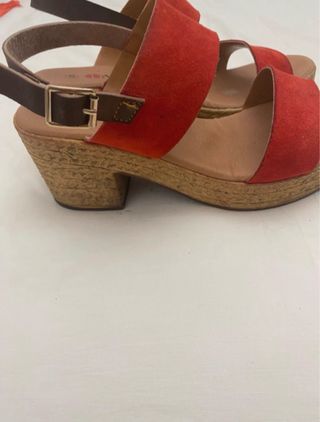 Sandalias de cuña rojas