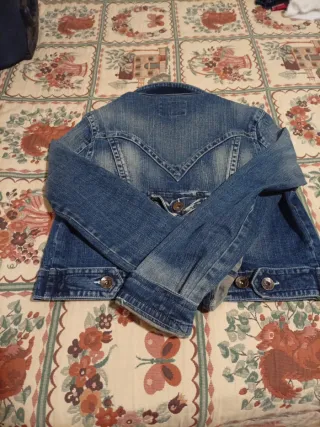 Cazadora vaquera corta mujer